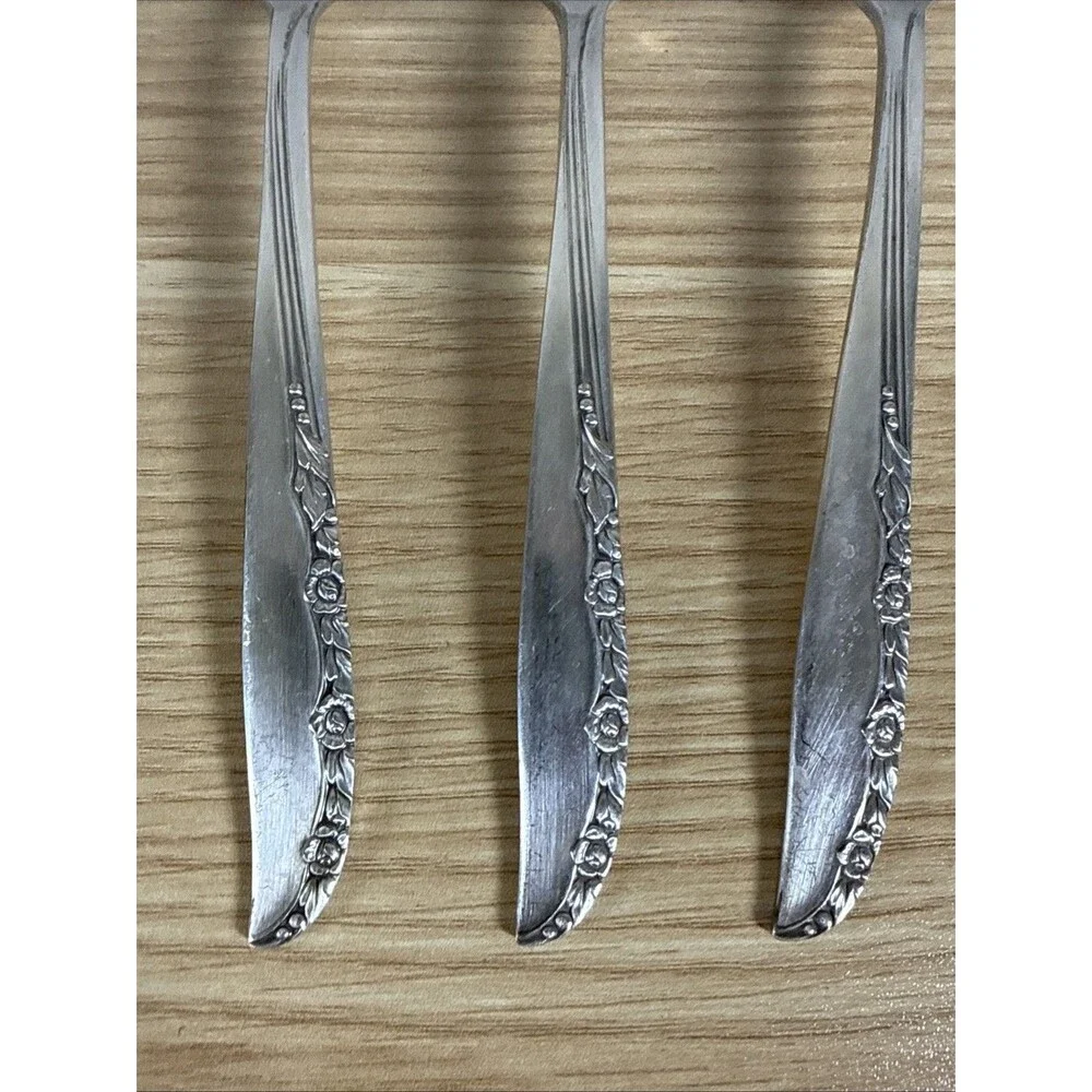 Wm A Rogers Brittany Rose Flatware 5 Piece Lot 1948 Oneida AA Silverplate